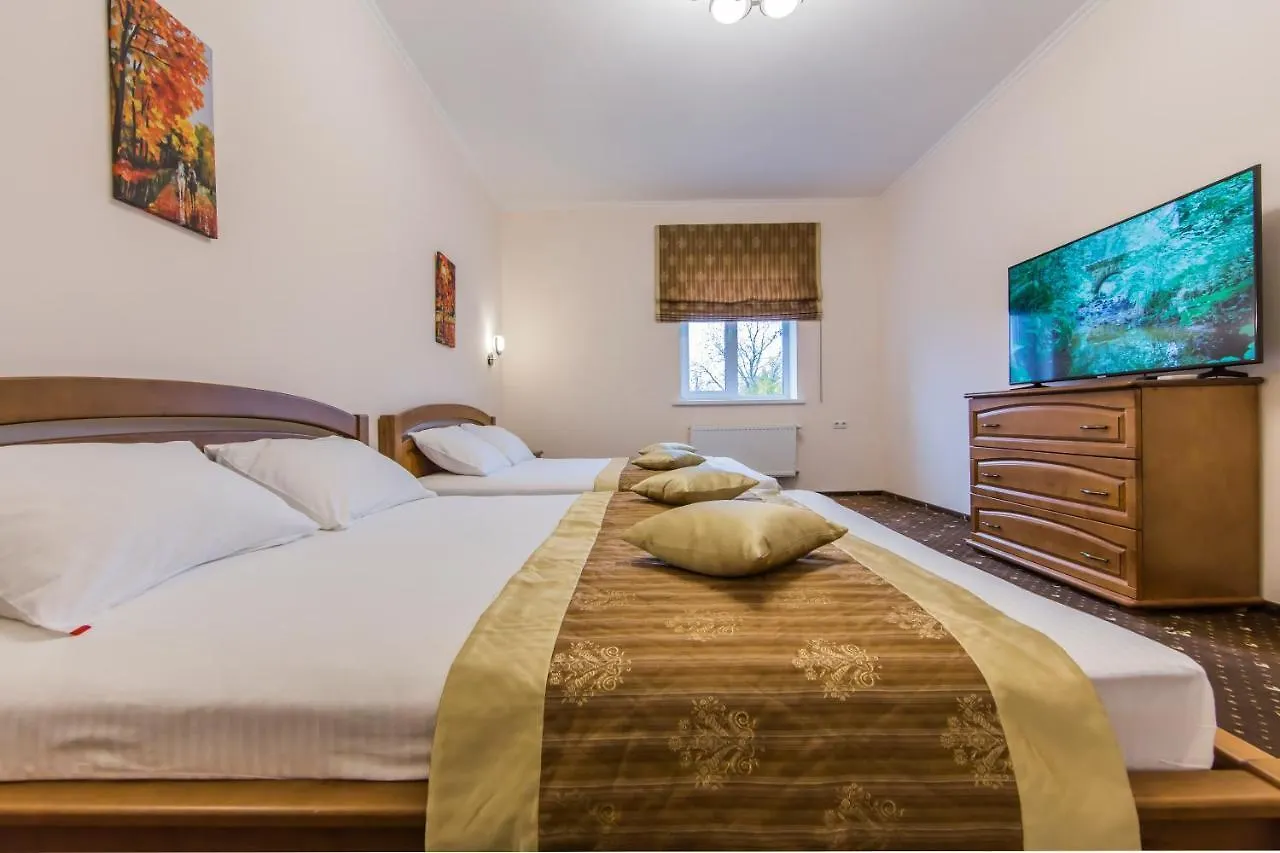 كييف Bortnichi Village 3*,
